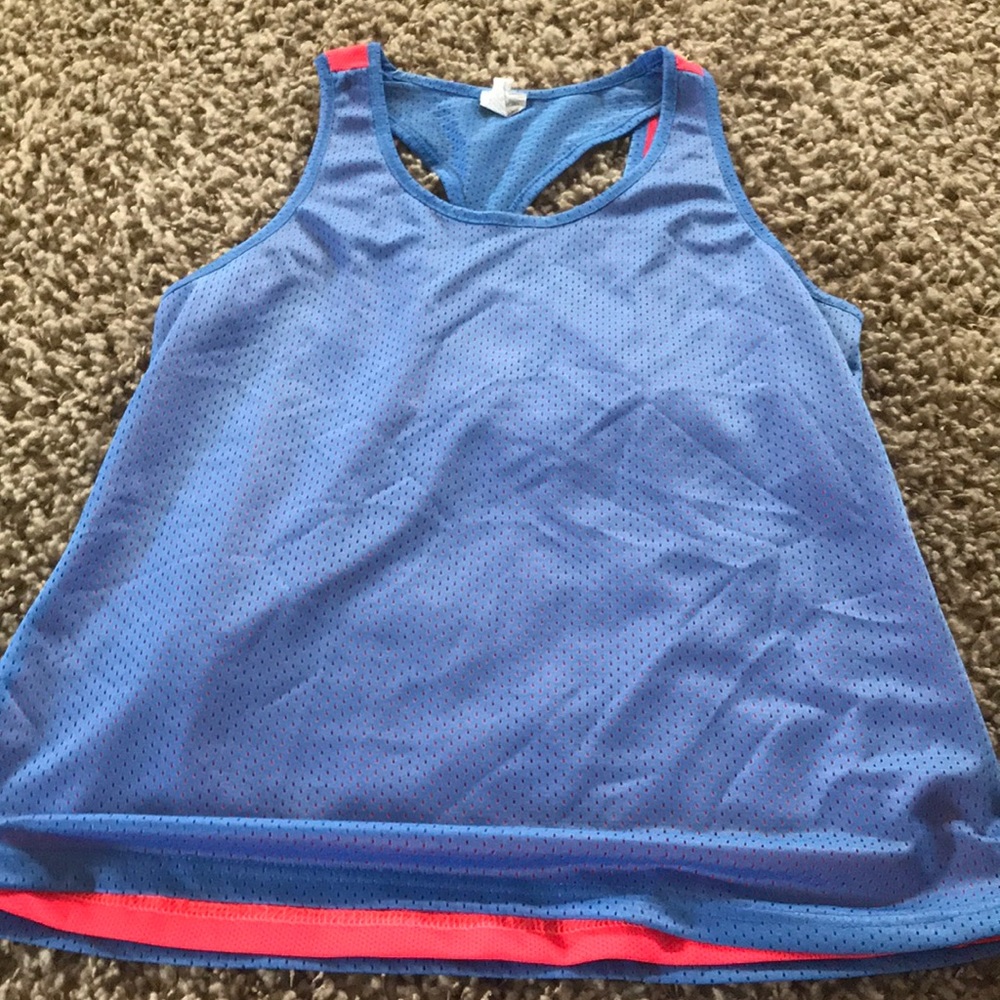 Athletic tank top